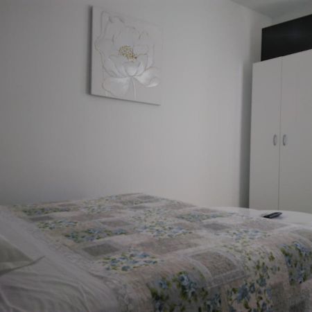 Lemon House Hotel Vis Luaran gambar
