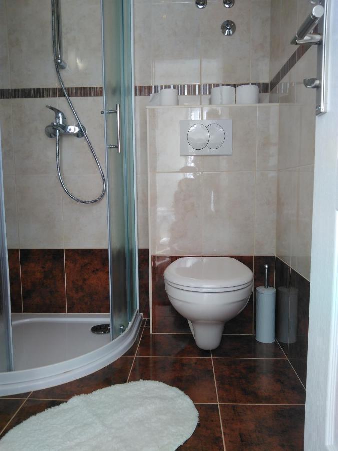 Lemon House Hotel Vis Luaran gambar
