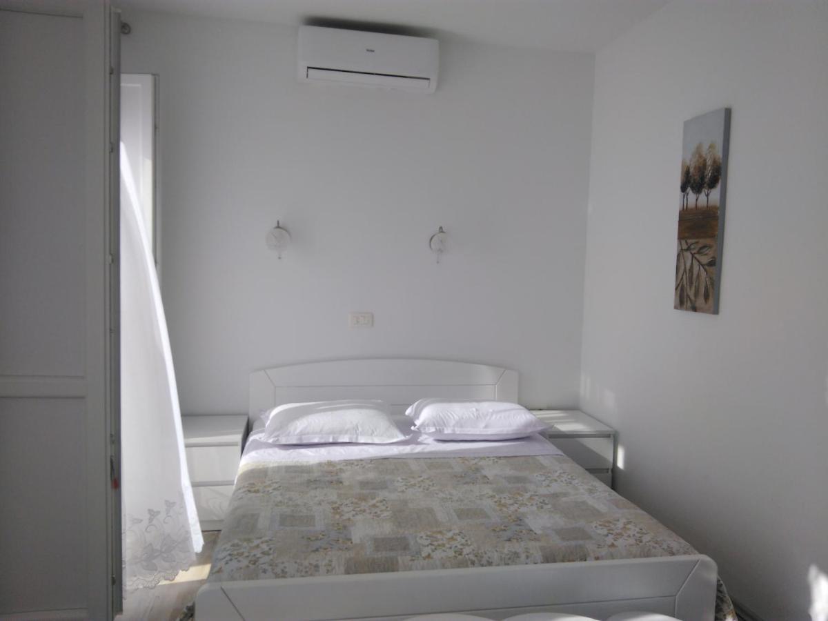 Lemon House Hotel Vis Luaran gambar